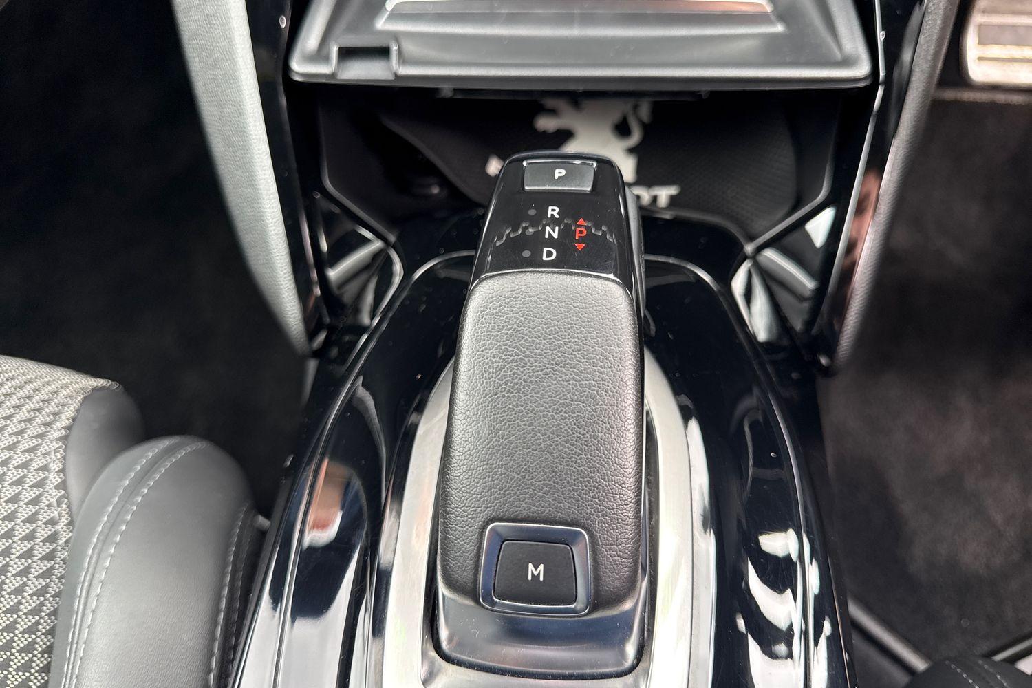 Peugeot 208 Photo 39
