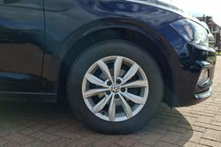 VOLKSWAGEN Polo Photo 5