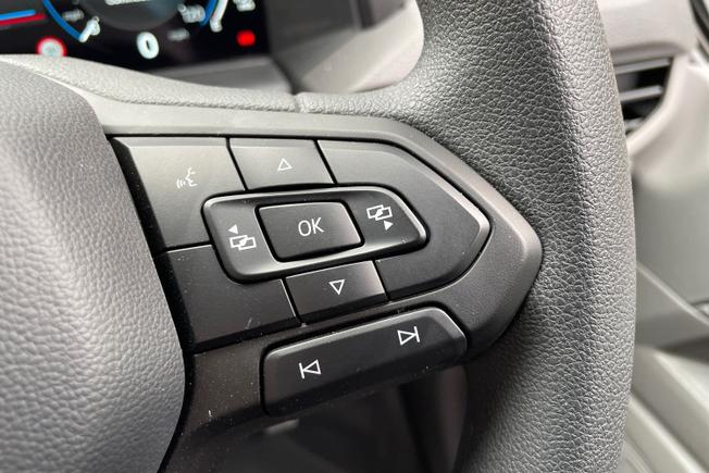 VOLKSWAGEN Transporter Photo 17