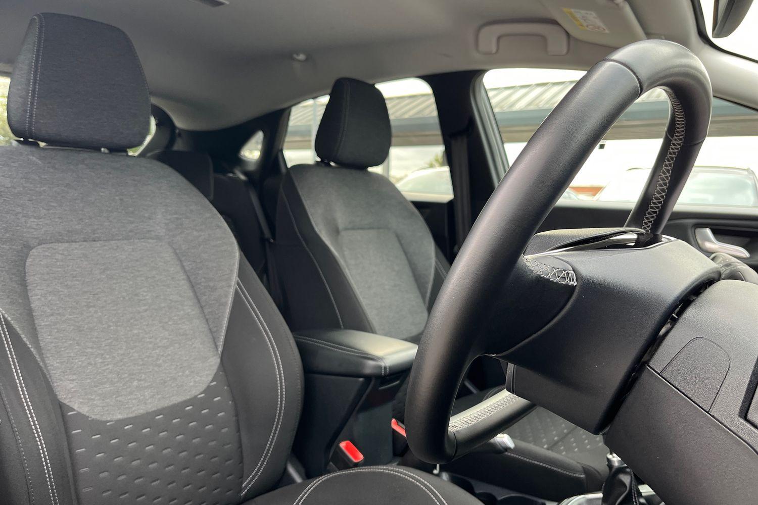 Ford Puma Photo 16