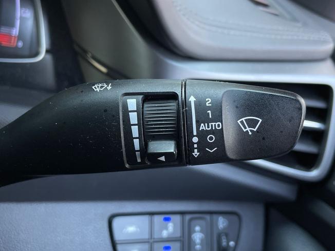 HYUNDAI Ioniq Photo 41