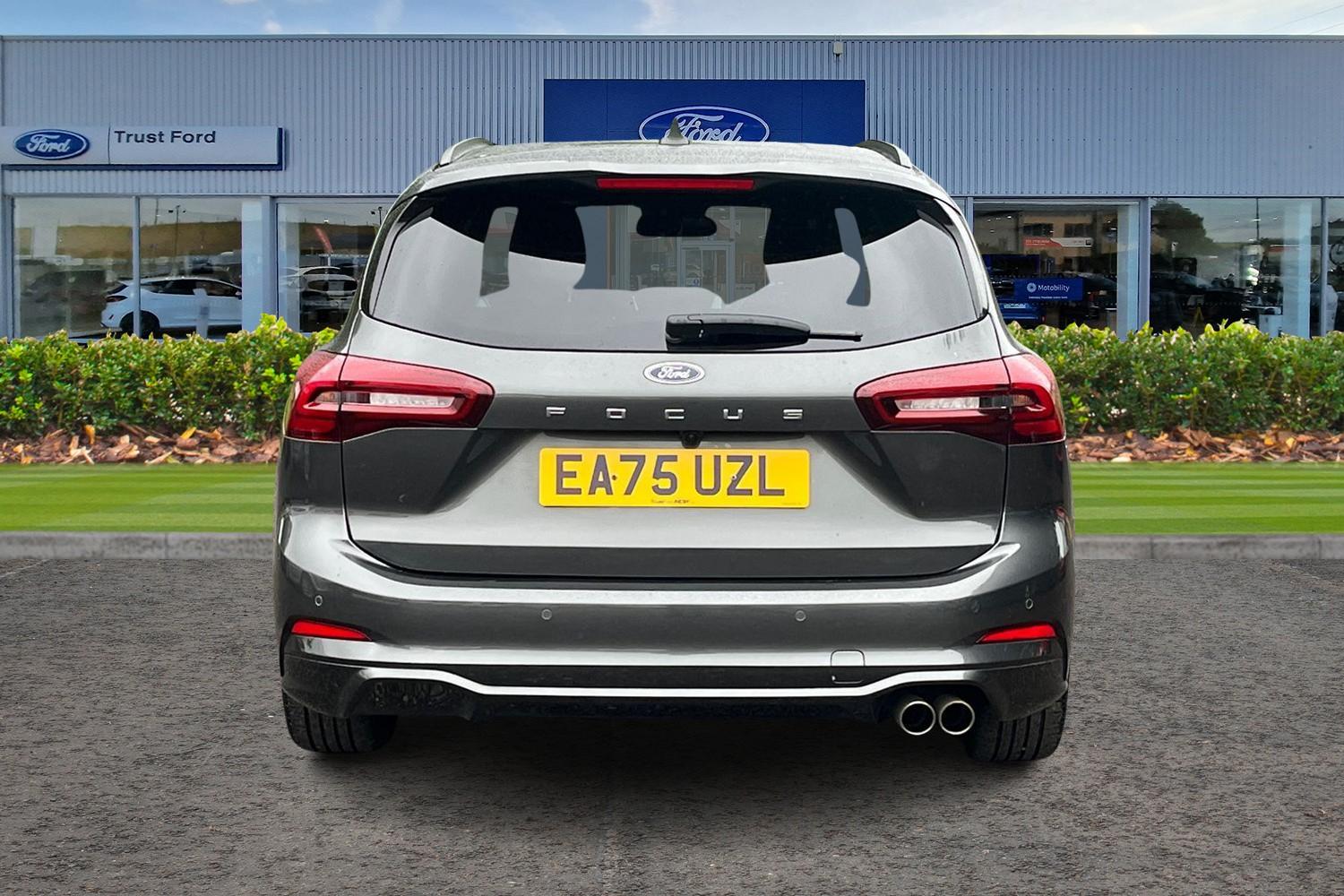 Ford FOCUS Photo 6