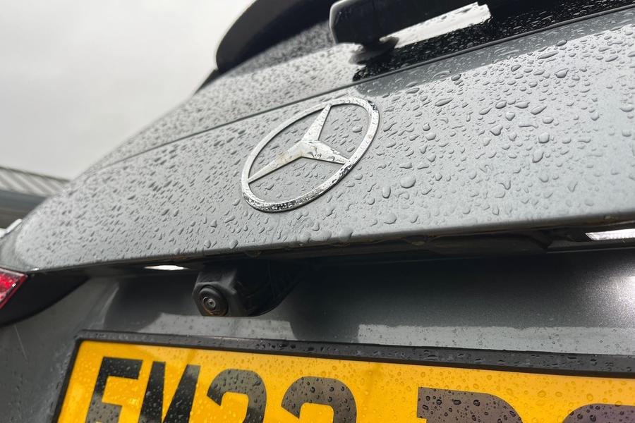 Mercedes-Benz C CLASS Photo autoimg-fbce8578086246e8e4b39b5afa2d8c520bd87841.jpg