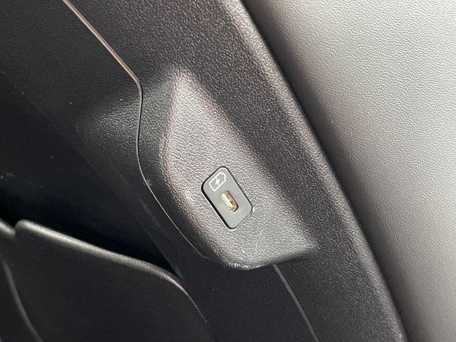 KIA Niro Photo 37