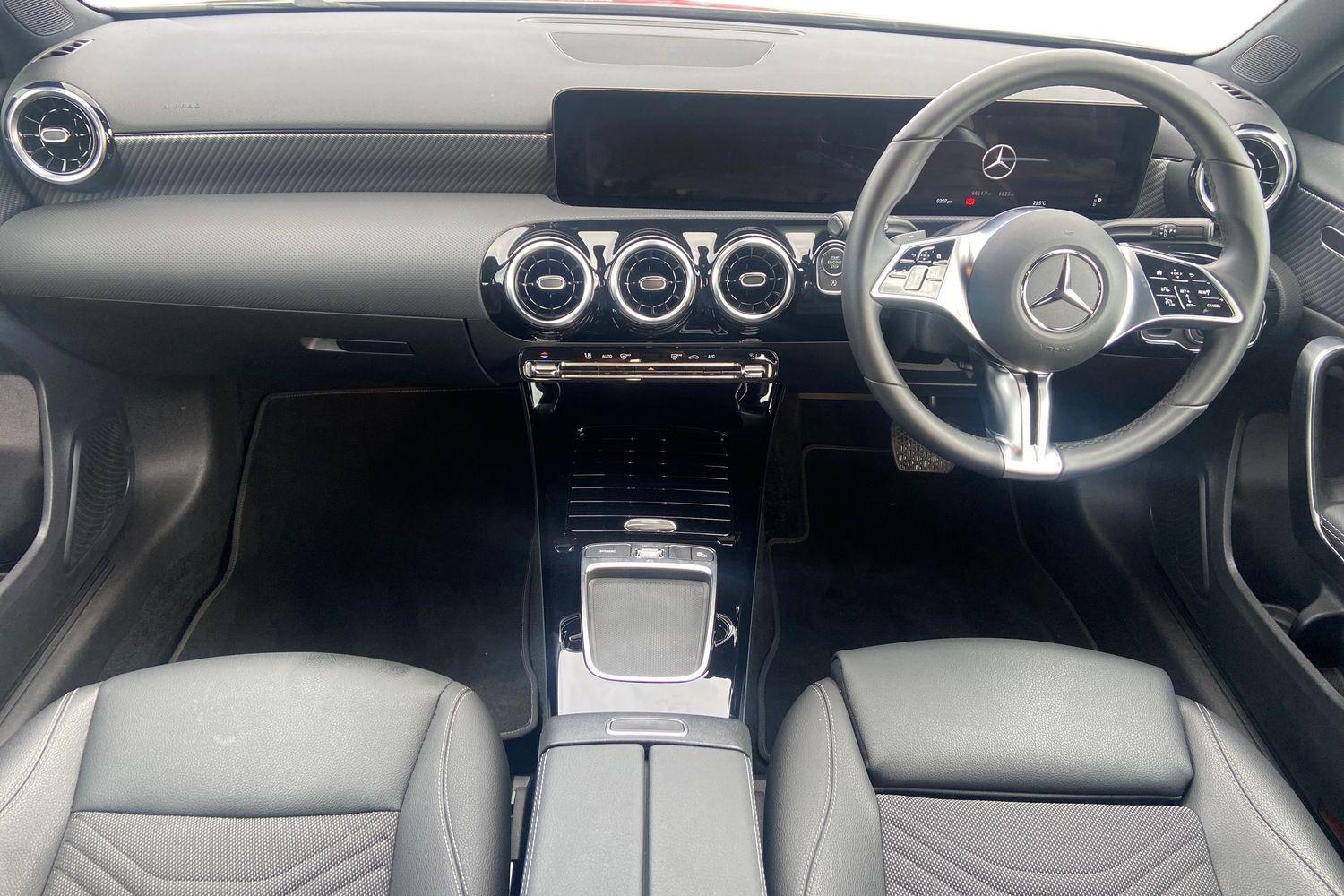 Mercedes-Benz A CLASS Photo 9