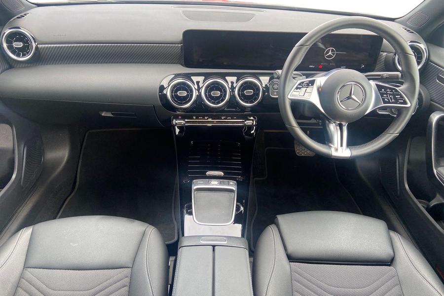 Mercedes-Benz A CLASS Photo autoimg-fbd4a0cf7286e50fcb7058fde44d9d38d9da88ca.jpg