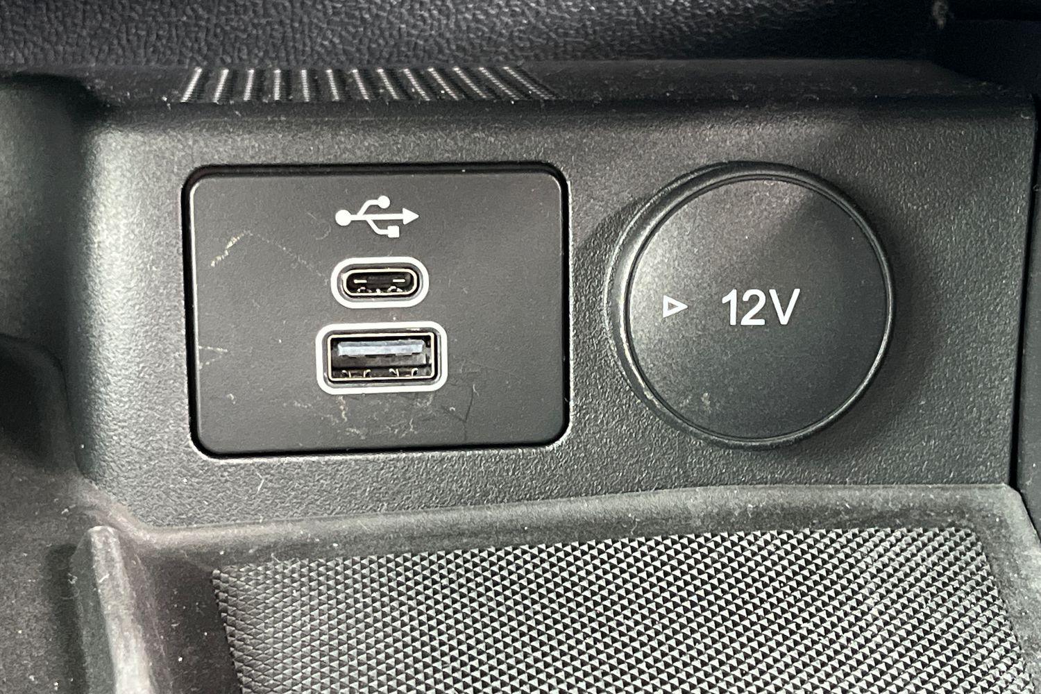 Ford KUGA Photo 33