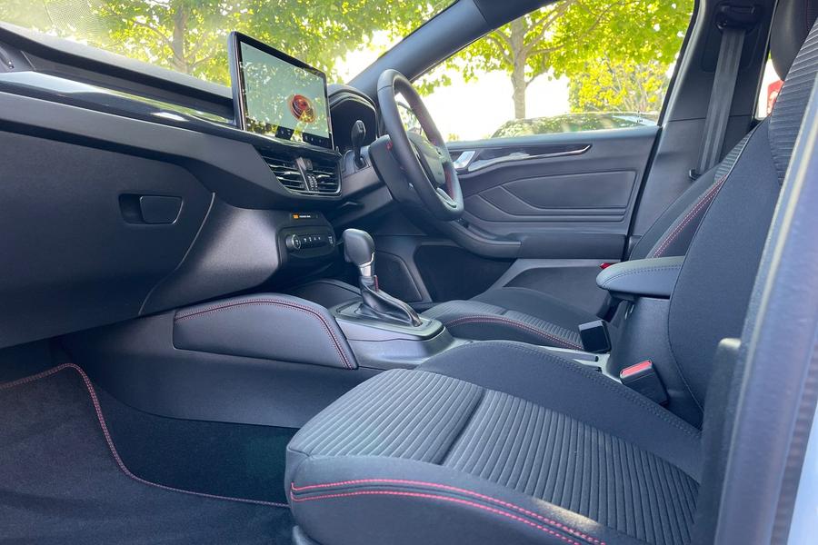 Ford FOCUS Photo autoimg-fbd8ad6a495297d892945ab3ec614cd3ff65c023.jpg