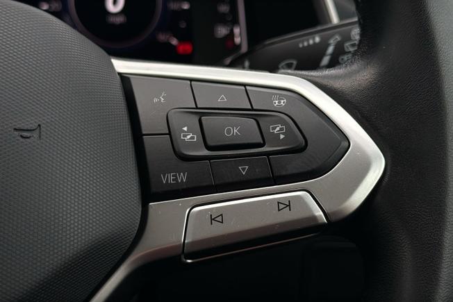 VOLKSWAGEN Tiguan Photo 17