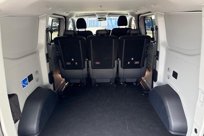 VOLKSWAGEN Transporter Photo 12