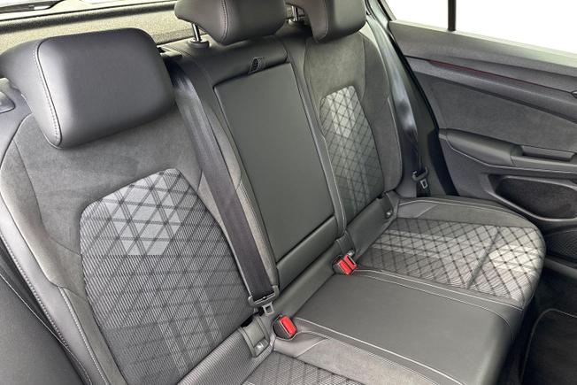 VOLKSWAGEN Golf Photo 9