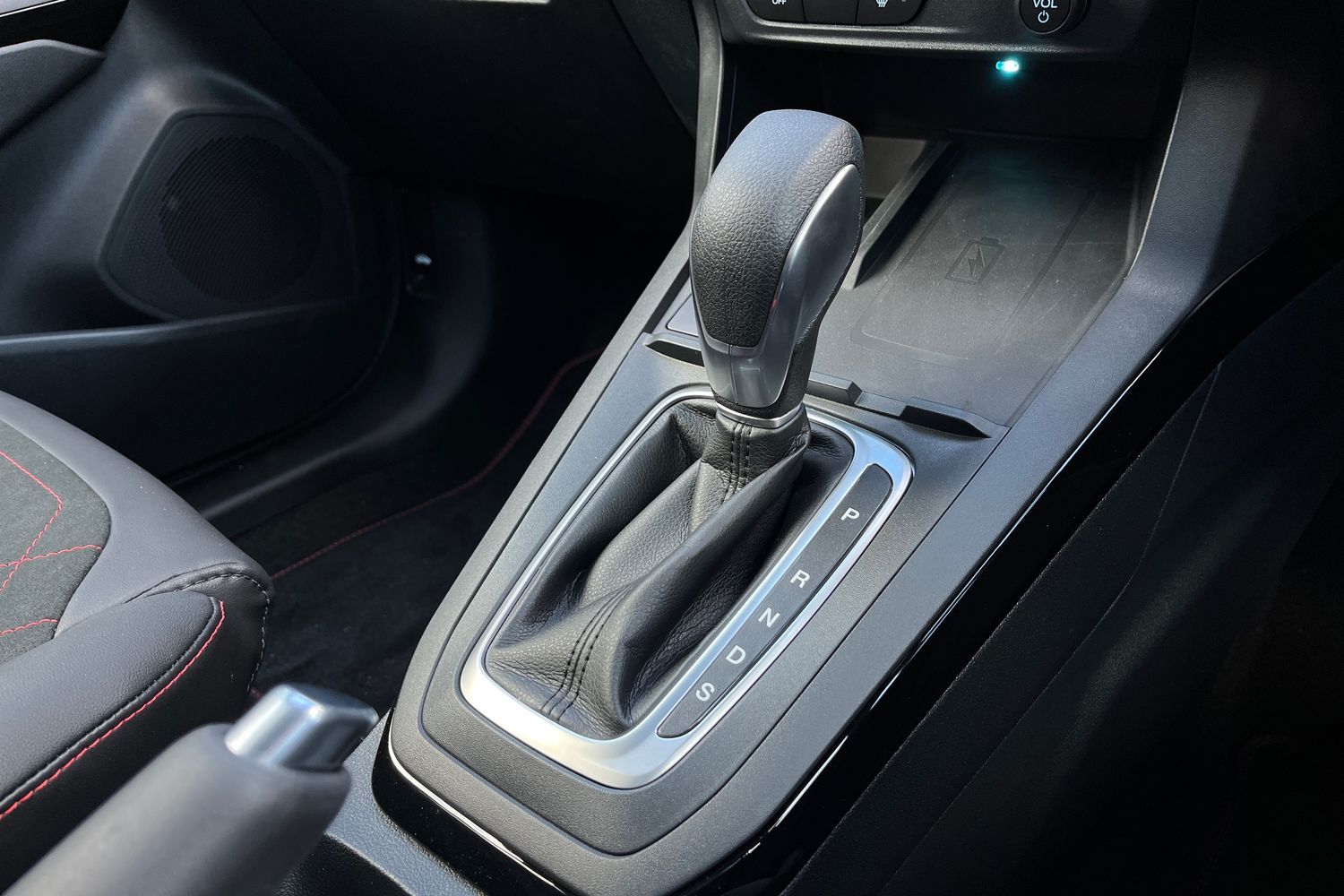 Ford Puma Photo 32
