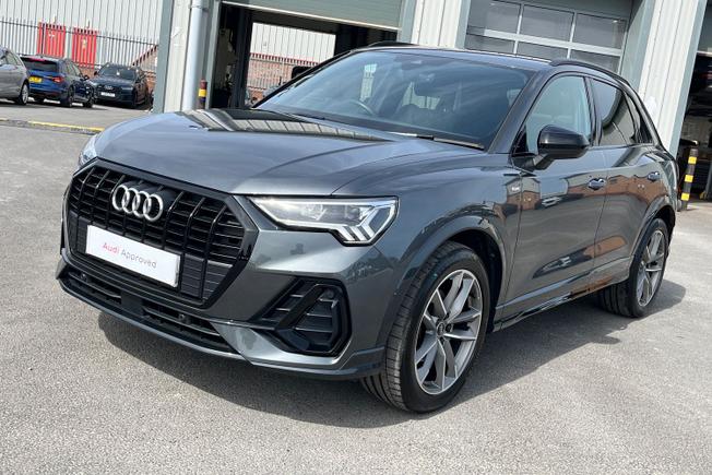 AUDI Q3 Photo 23
