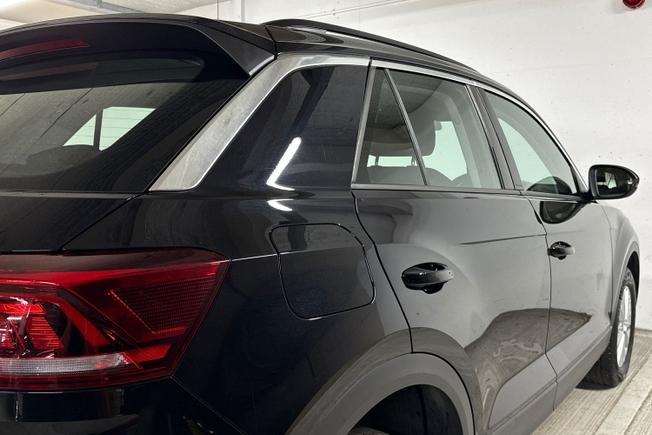 VOLKSWAGEN T-Roc Photo 38