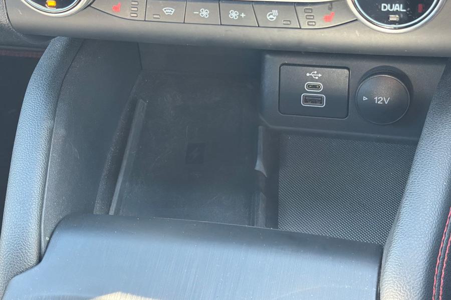 Ford KUGA Photo autoimg-fbea0524409b1144823307cc3b8343bb8f8242c3.jpg