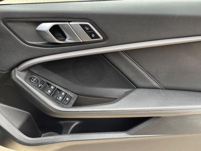 BMW 1 Series Photo 27