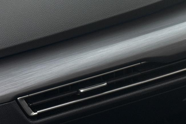 VOLKSWAGEN Golf Photo 46