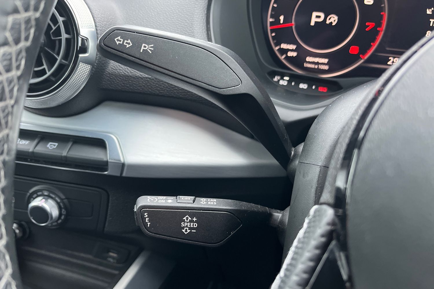 Audi Q2 Photo 13