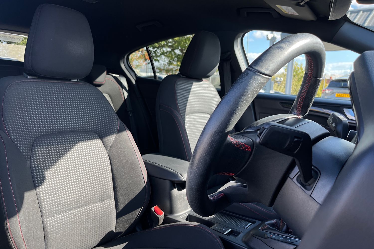 Ford FOCUS Photo 16