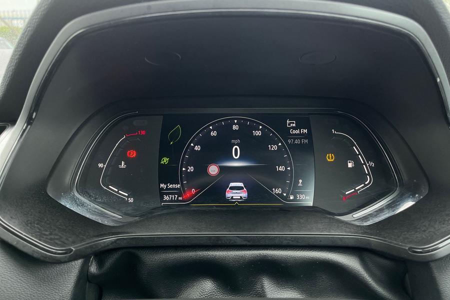 Renault CAPTUR Photo autoimg-fbf4cdccd2ae1807148e5ba736ea828bc2a396a5.jpg