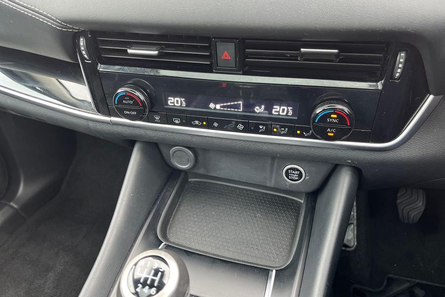 Nissan QASHQAI Photo autoimg-fbf5a9b293be900df77e954184cec1515a63a386.jpg