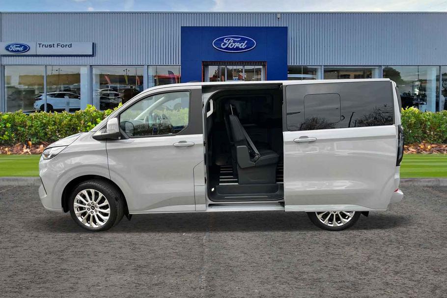 Used Ford TOURNEO CUSTOM LS75WCP 5