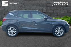 SEAT Arona Photo 4