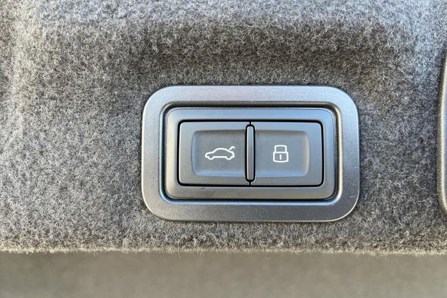 Audi A6 Saloon Photo 23