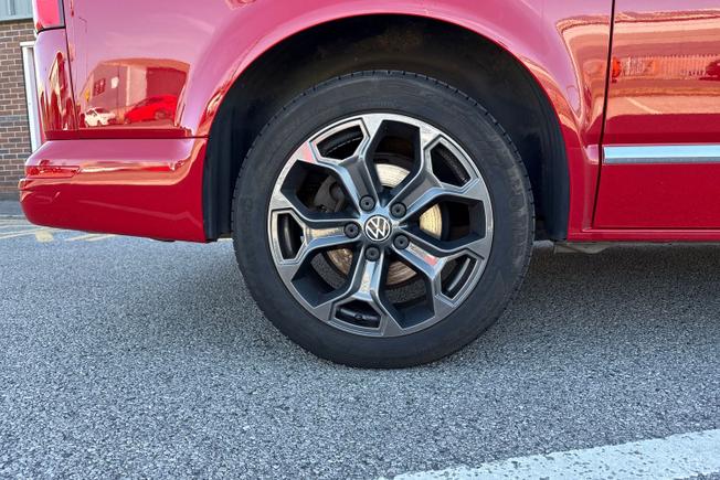 VOLKSWAGEN Caravelle Photo 5