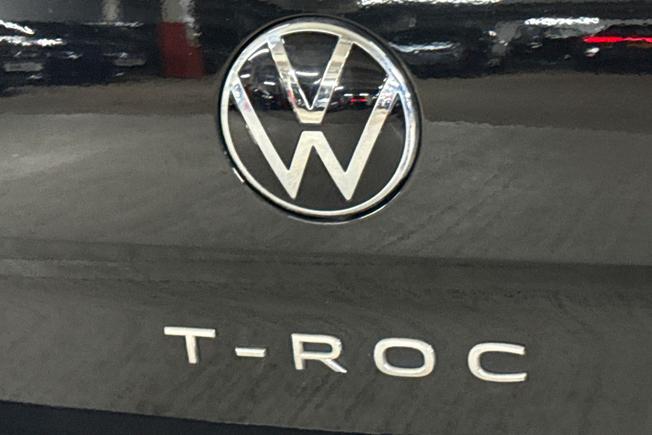 VOLKSWAGEN T-Roc Photo 27
