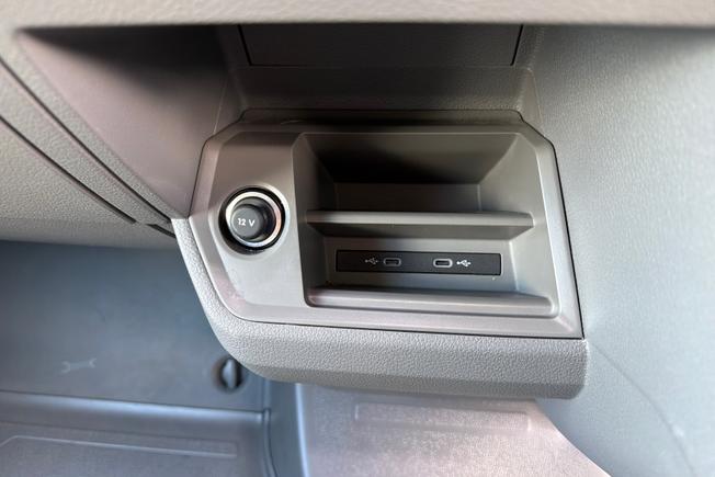 VOLKSWAGEN Crafter Photo 43