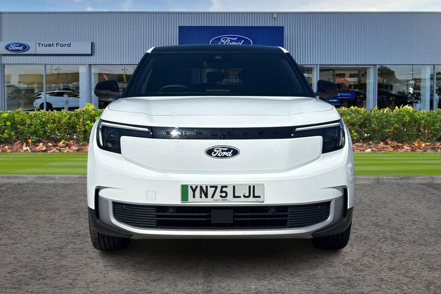 Ford Explorer Photo autoimg-fc00a3afcb68f82bca8f36254b7d7f078e8bce19.jpg