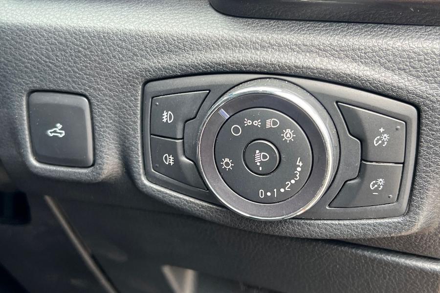 Ford RANGER Photo autoimg-fc0514b43d888beda0dacc3c1b232a56bd0c2266.jpg