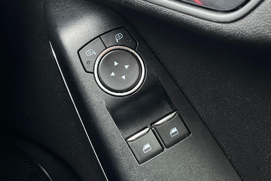 Ford Fiesta Photo autoimg-fc08af160a1e1c76d83982656c8046deff77b740.jpg