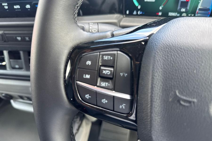 Ford TRANSIT CUSTOM Photo autoimg-fc0f089fd9d424255ad8bfa4e188ec757a52c7d1.jpg