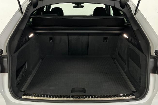 AUDI A6 Avant Photo 12