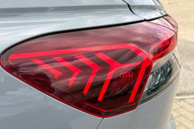 AUDI Q4 E-Tron Photo 36