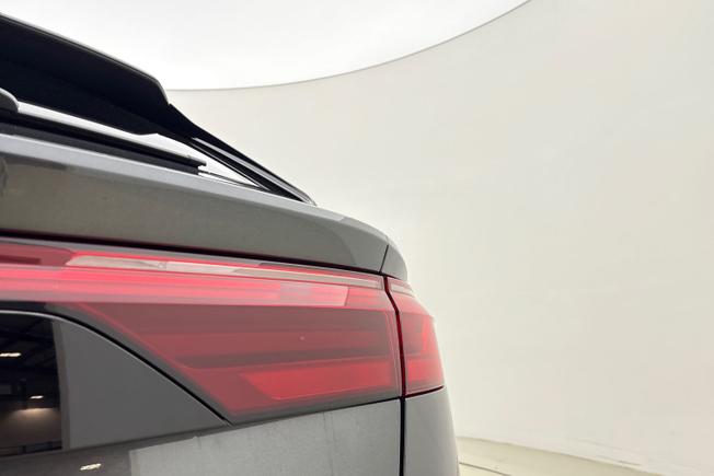 Audi Q8 Photo 18