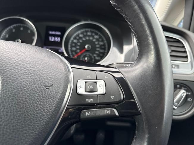 Volkswagen Golf Photo 17