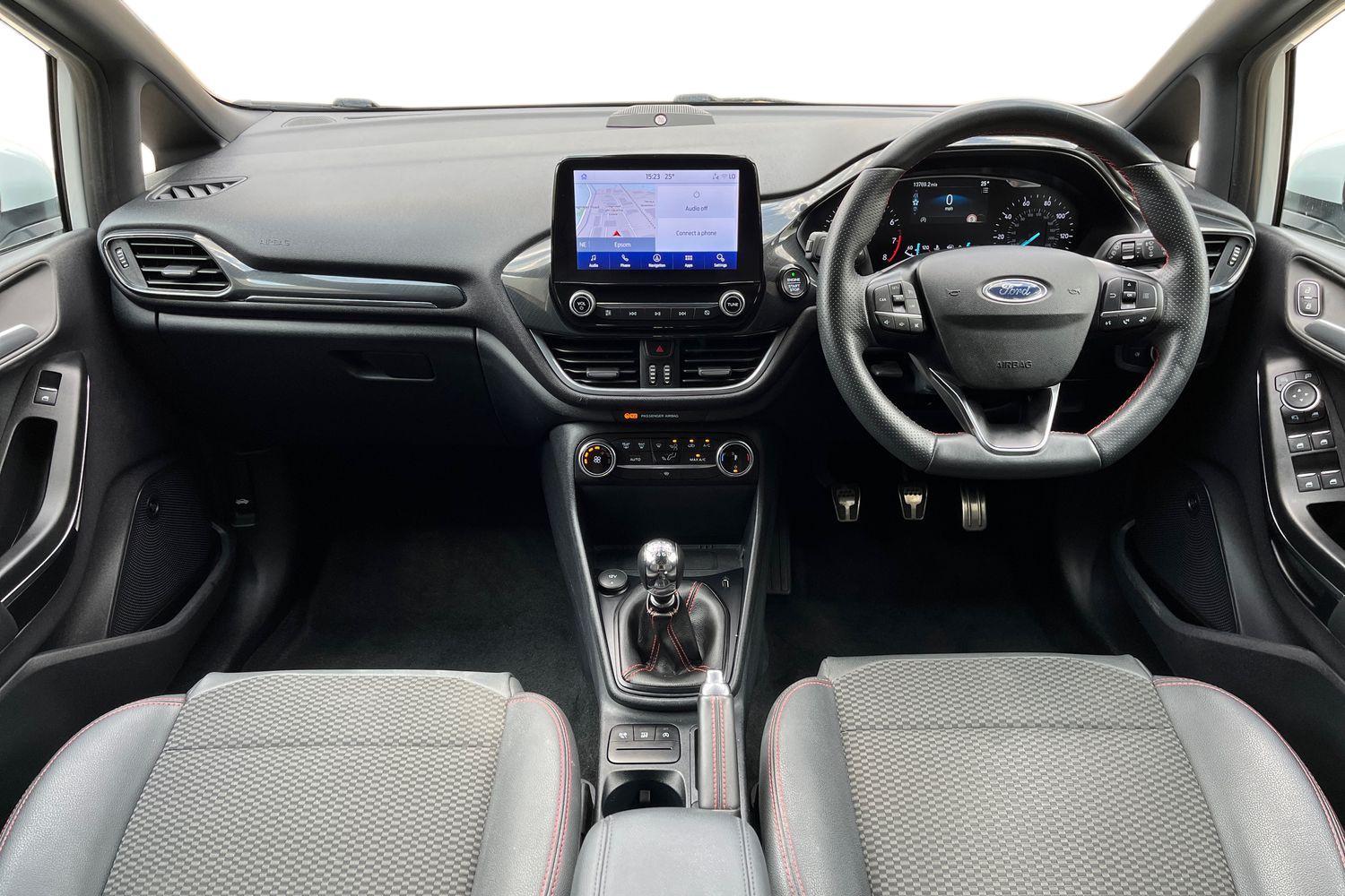 Ford Fiesta Photo 9