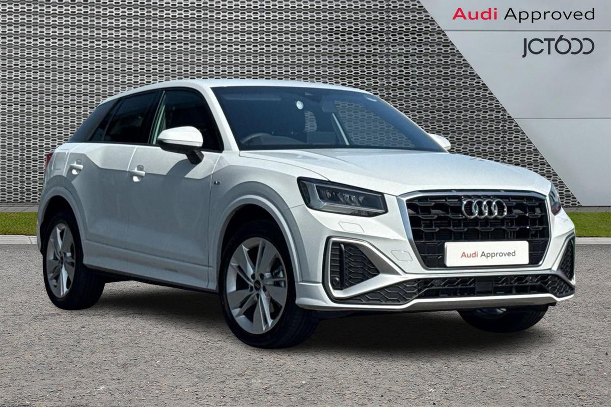 Audi Q2 listing photo
