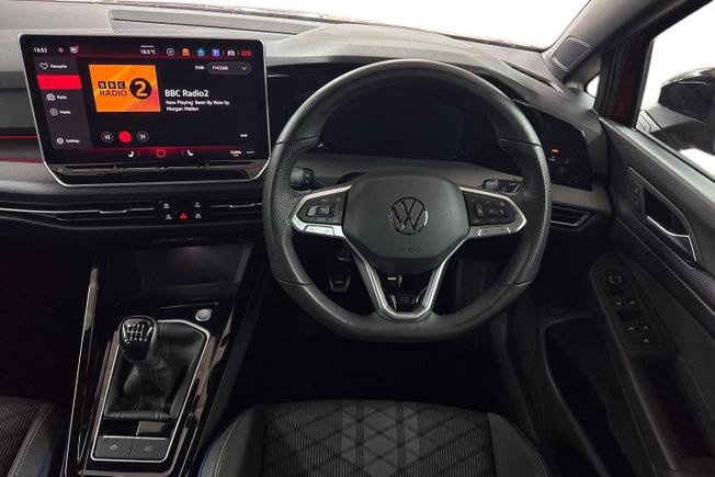 VOLKSWAGEN Golf Photo 11