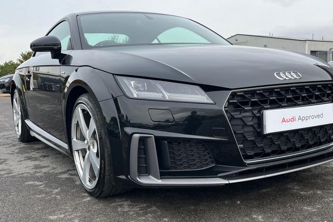 Audi TT Photo 19