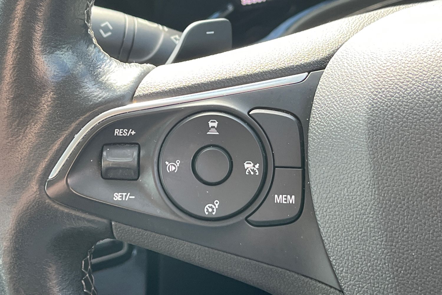 Vauxhall MOKKA Photo 37