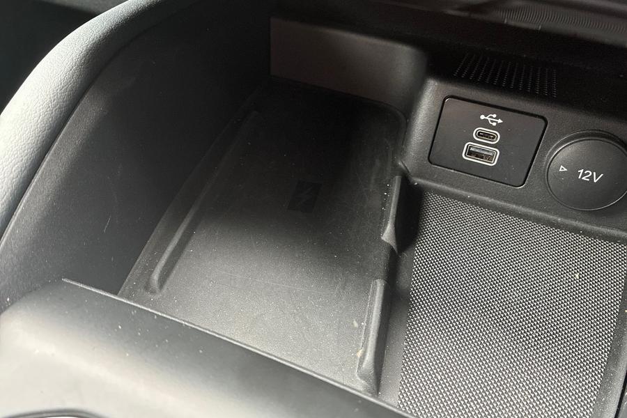 Ford Kuga Photo autoimg-fc28011f7b2ef3eeea8b76a23fd7aa39a24d1b7e.jpg