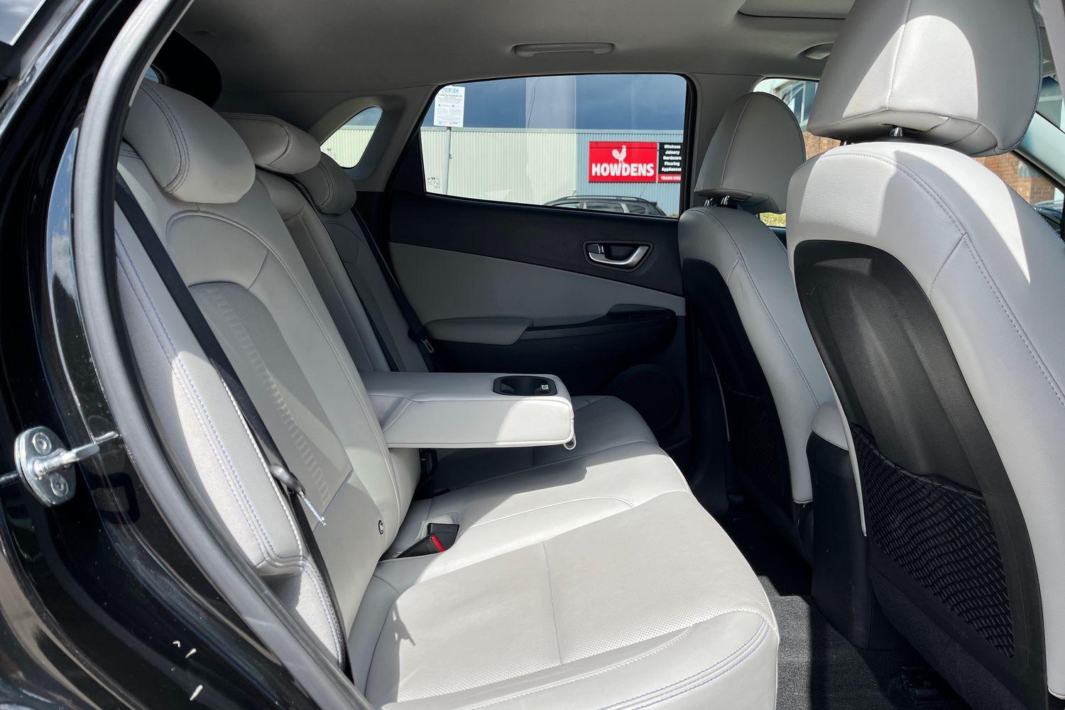 Hyundai KONA Photo 24