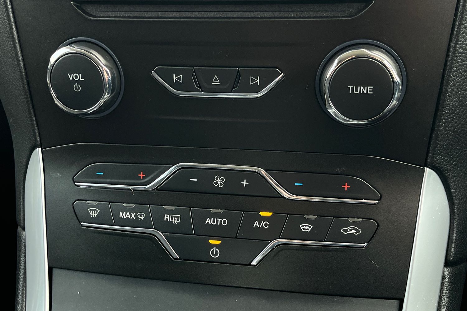 Ford GALAXY Photo 30