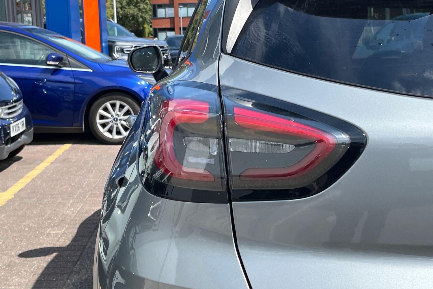 Ford PUMA Photo 24