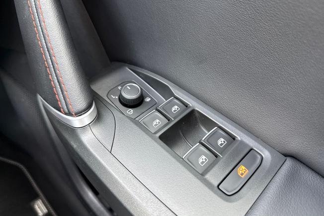 SEAT Leon Photo 35