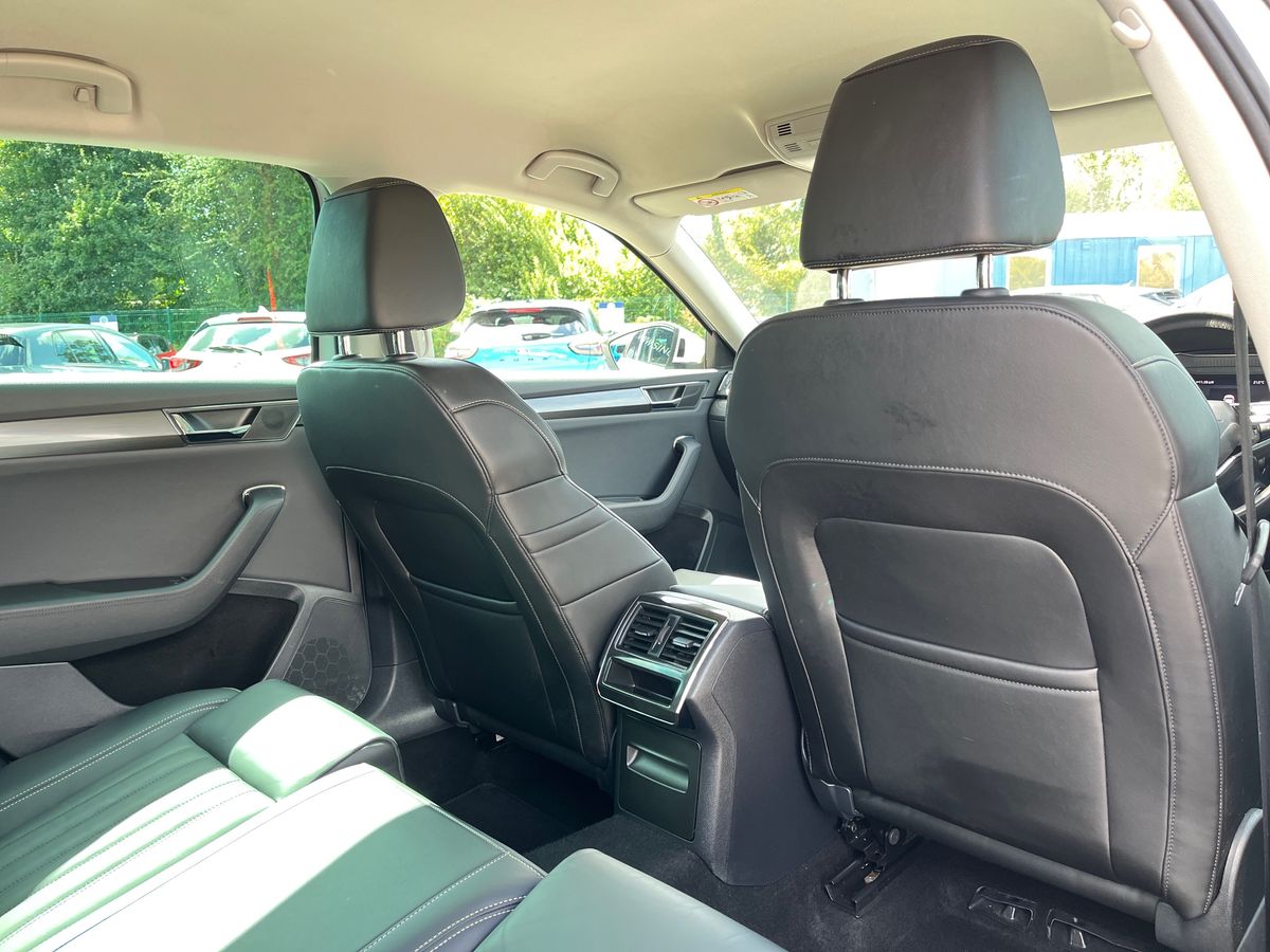 Skoda Superb Photo 25